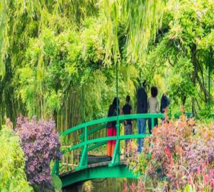 giverny monets garden