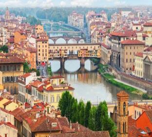 ponte vecchio florence italy