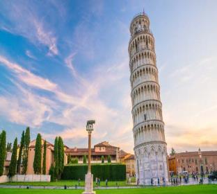 the leaning tower in pisa