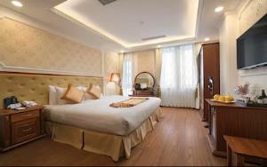 the light hotel hanoi