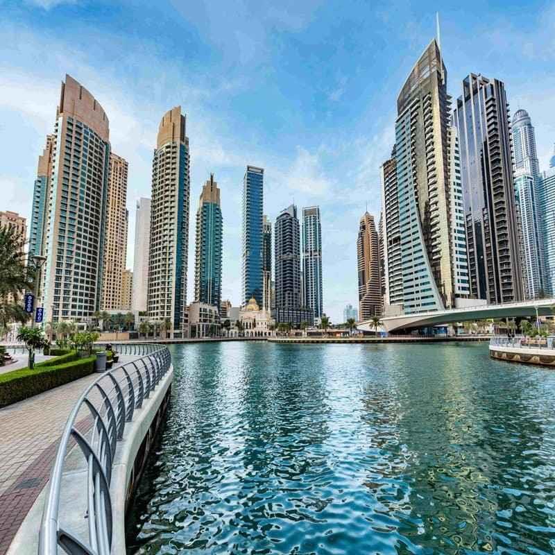 dubai marina walk dubai