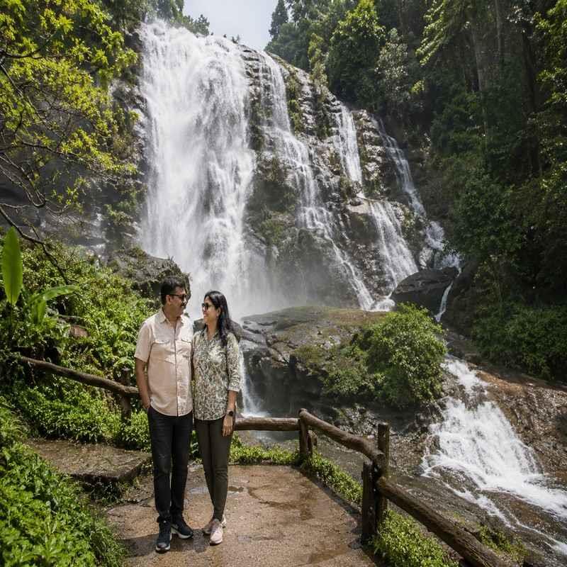 wachirathan waterfall chiang mai couple
