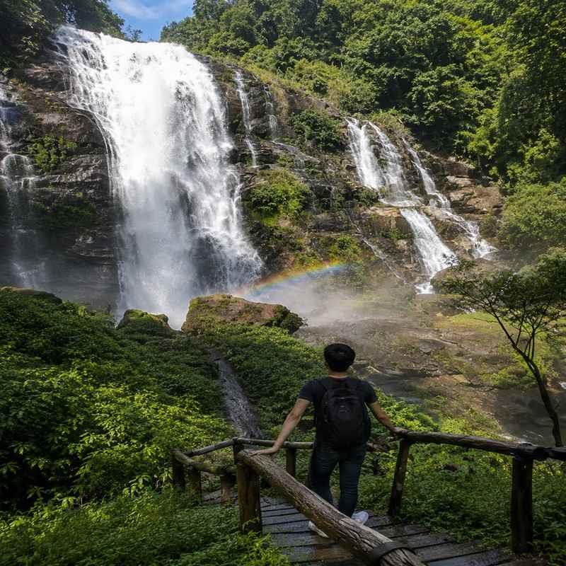 wachirathan waterfall chiang mai solo
