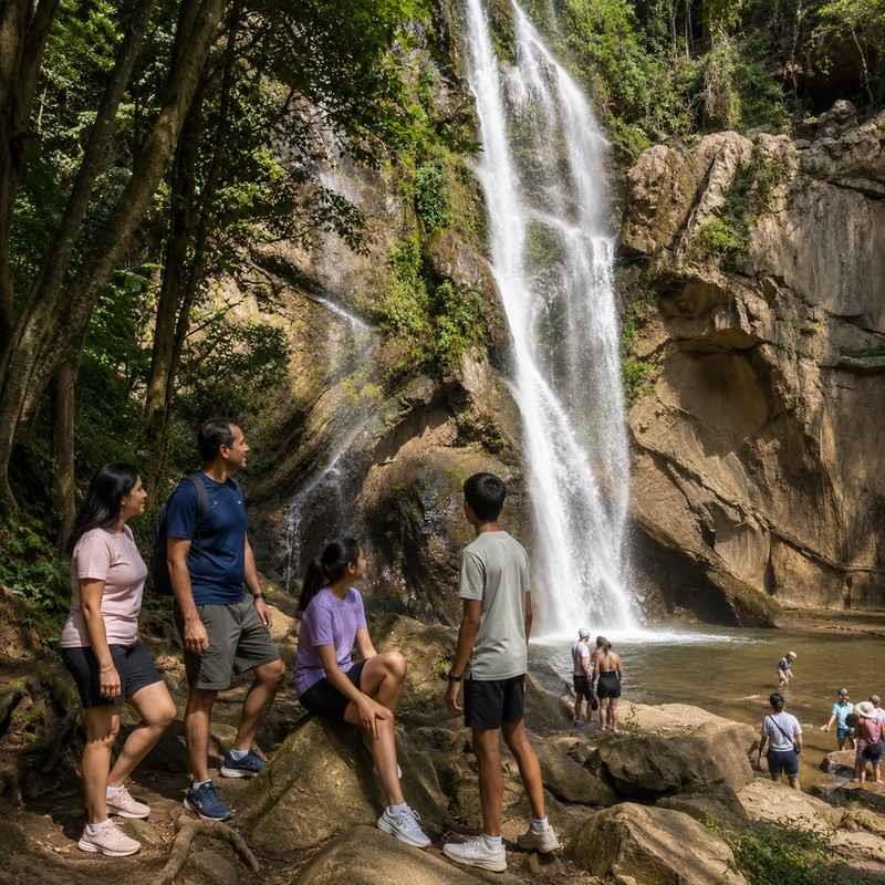 mok fa waterfall chiang mai family