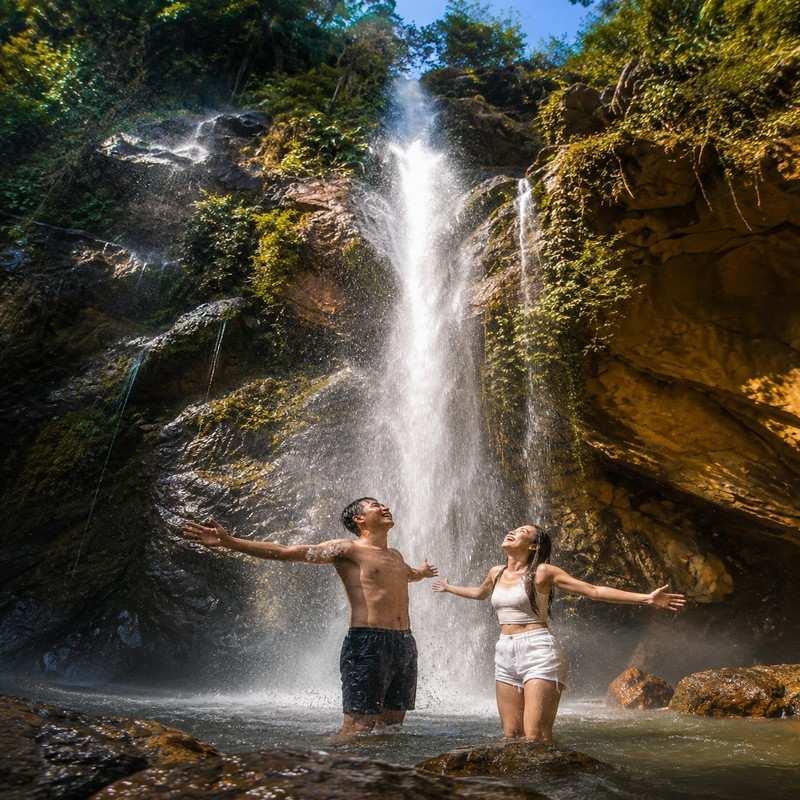 mok fa waterfall chiang mai honeymoon
