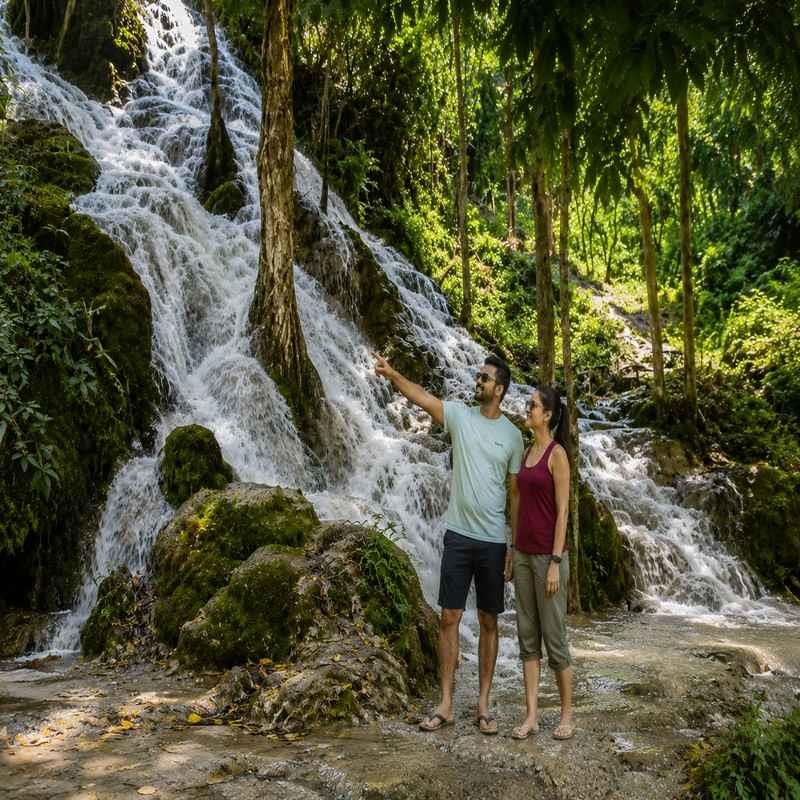 bua tong waterfalls chiang mai couple