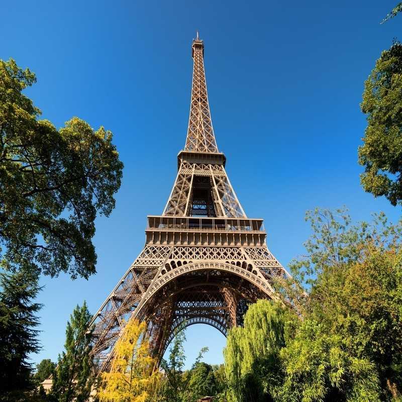 eiffel tower paris