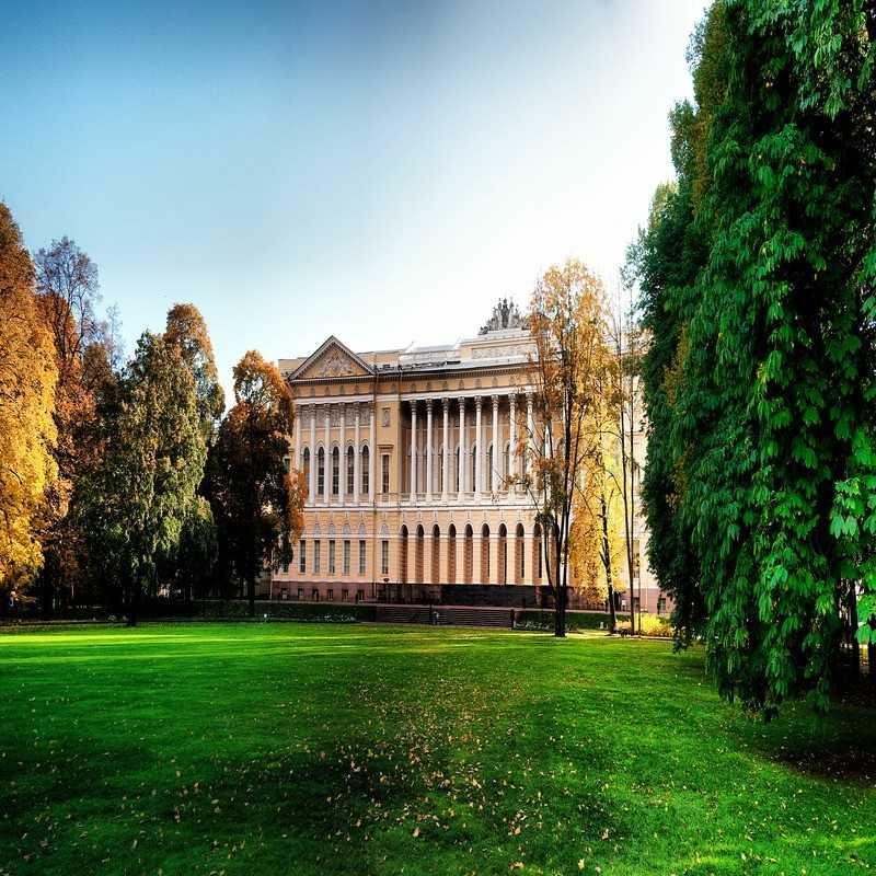 mikhailovsky garden russia