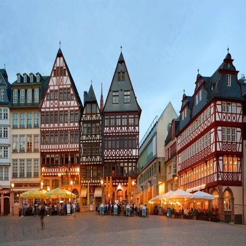 romerberg old town square frankfurt