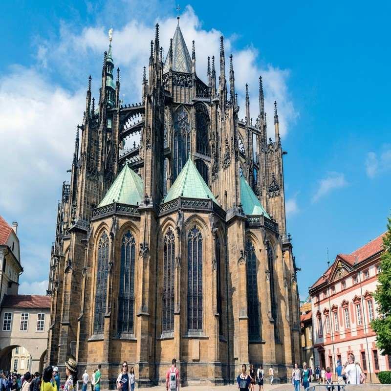 prague castle  st vitus cathedral 100kb