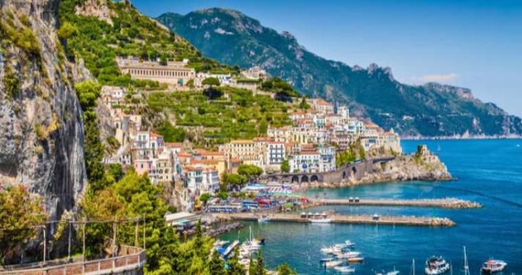 amalfi coast campania italy