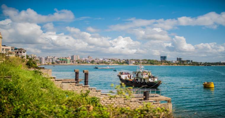 mombasa kenya a major port city and the second largest in the country after nairobi