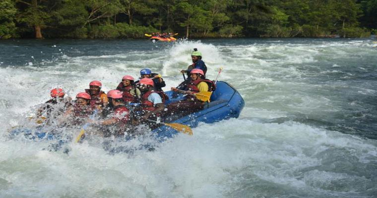 whitewater rafting in chiang mai